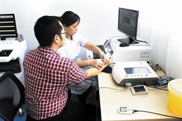 ����С�ݡ������T�ڵ������w�z����