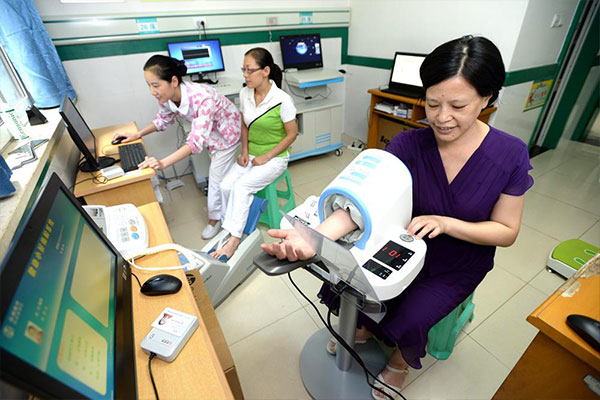 ����С����X�֙C(j��)��(sh��)��(j��)��ͨϵ�y(t��ng)