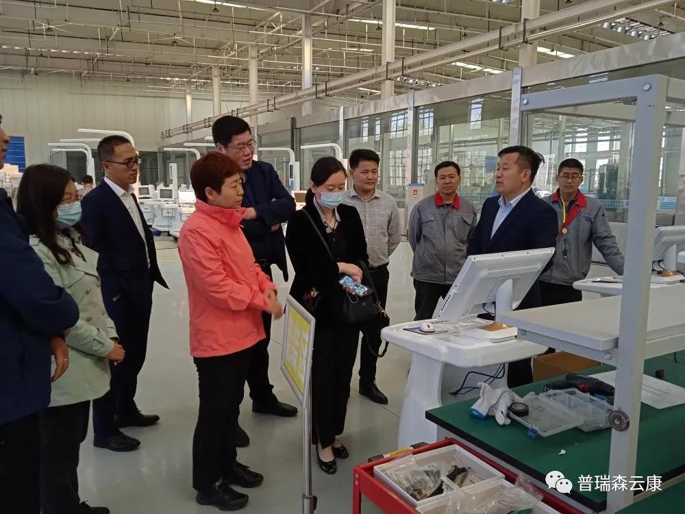 ������һ��Ժ���I(l��ng)��(d��o)�W�R����ɭ���^�������t(y��)������ƽ�_(t��i)�٫@�϶�